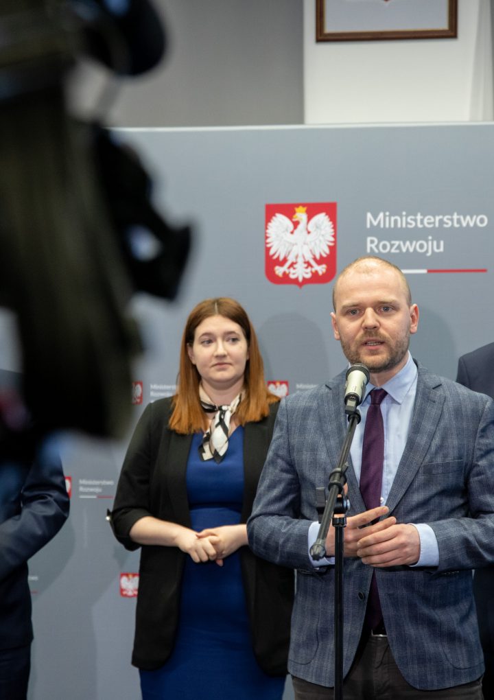 Niemal 150 milionów złotych dla firm z branży kosmicznej