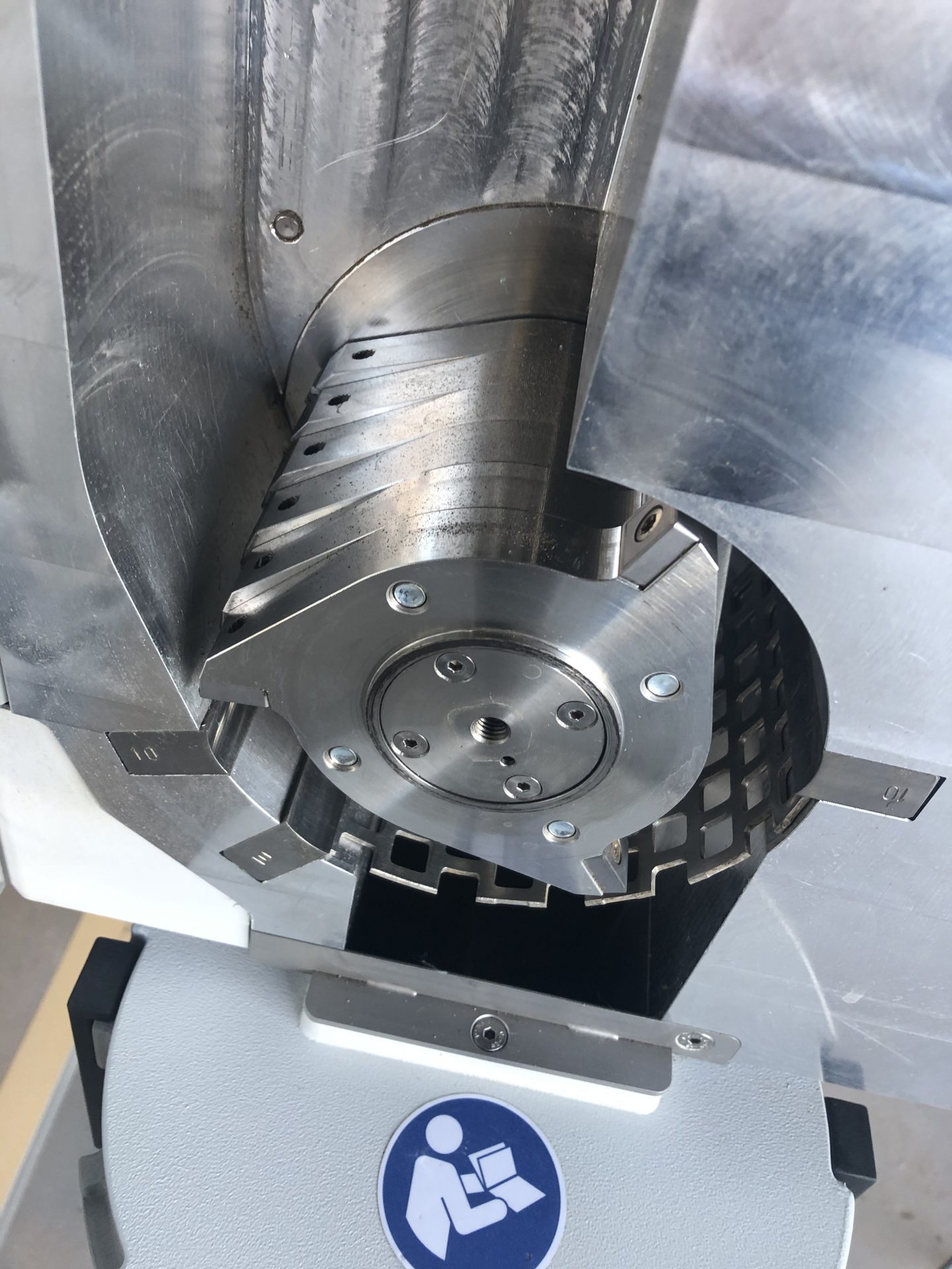 Retsch SM100 – młyn laboratoryjny