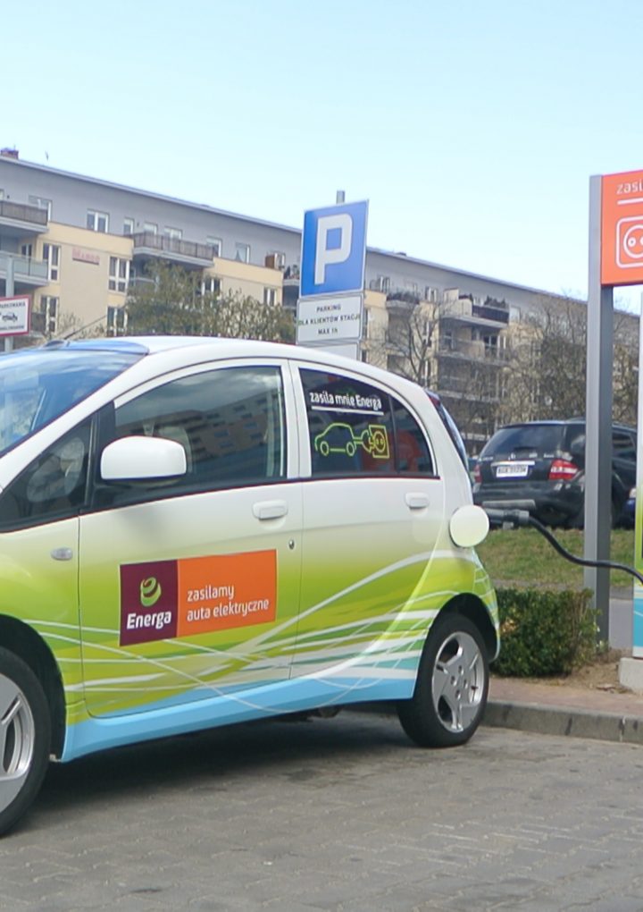 Energa potroiła liczbę „zielonych” stacji ładowania e-aut