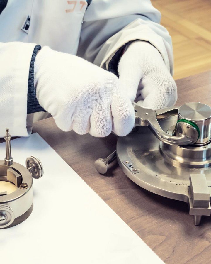 Państwowy wzorzec jednostki masy – prototyp kilograma nr 51 w drodze do BIPM