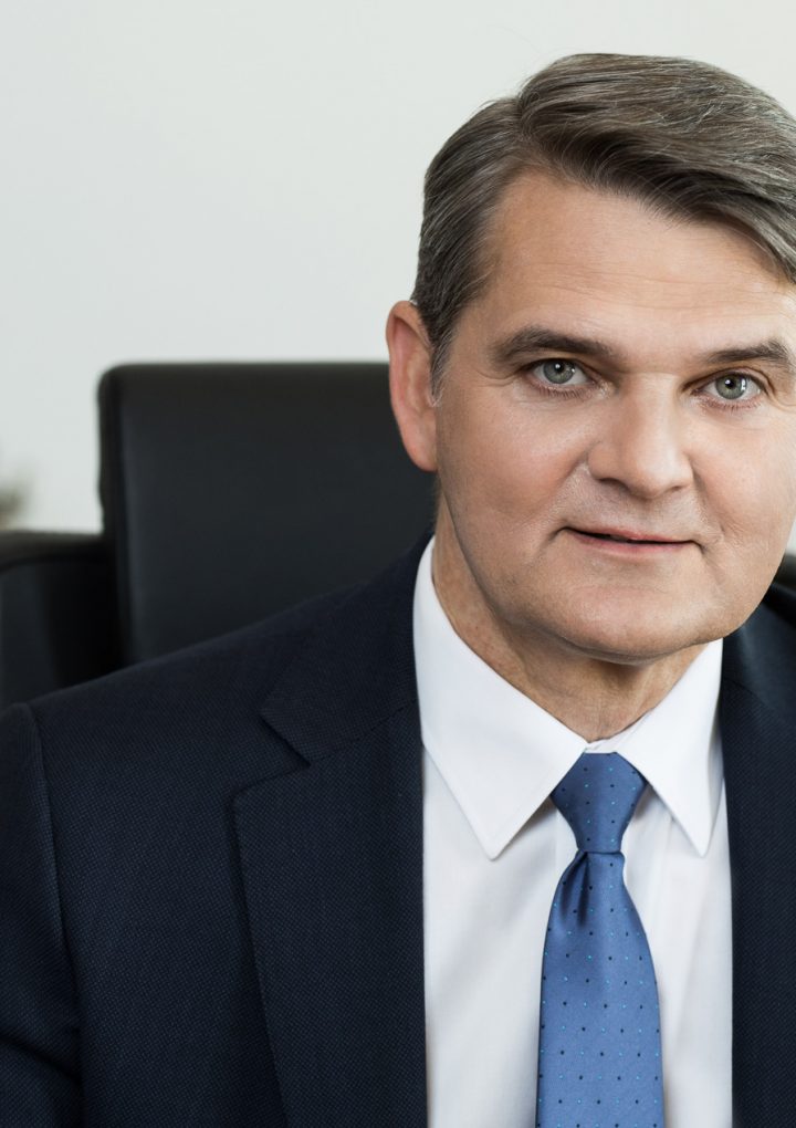Kielce centrum polskiej metrologii?  Prof. dr hab. Jacek Semaniak, Prezes Głównego Urzędu Miar w rozmowie z portalem laboratoryjnie.pl