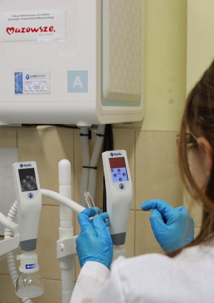 LABORATORIUM KRYMINALISTYCZNE KWP Z NOWOCZESNYM SPRZĘTEM